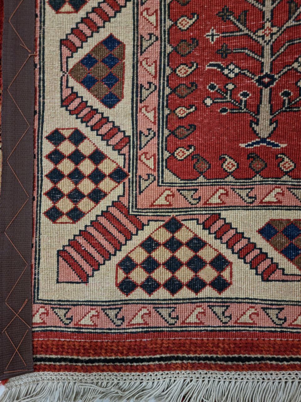 D9785F2F-2E4C-47B5-9CA0-6E7A84E70CFE